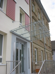 "Alte & Neue Schule" Steinmauern